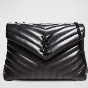 New without tags Saint Laurent
Loulou Medium YSL Shoulder Bag in Quilted Leather